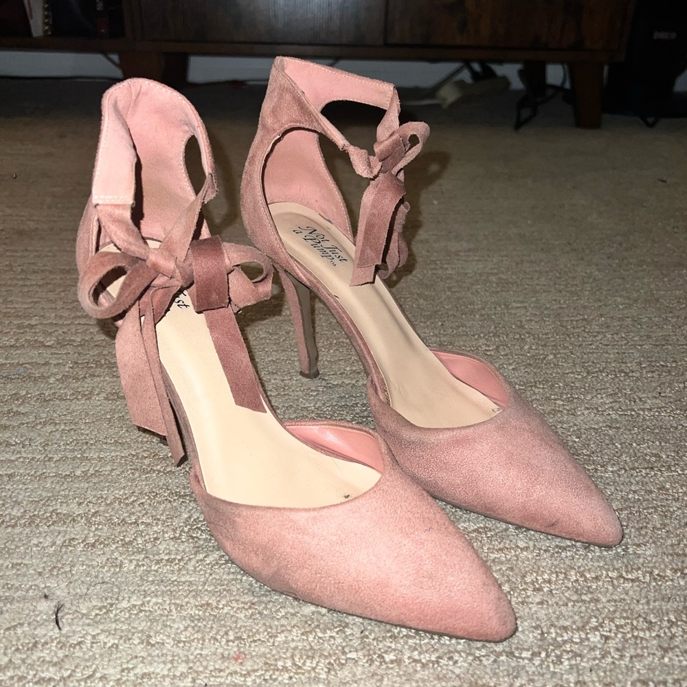 Velvet Pink tie heels Size 9 US